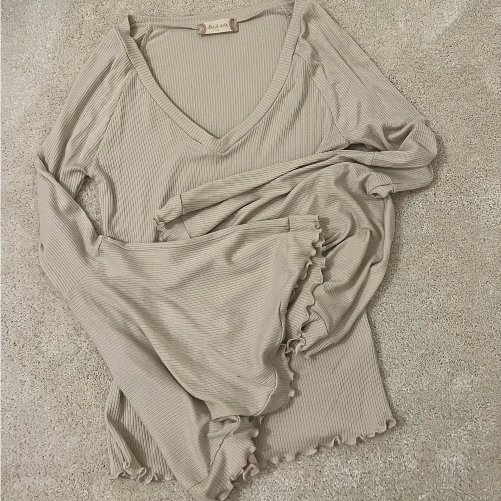 Alter’d State flare sleeve blouse sized small